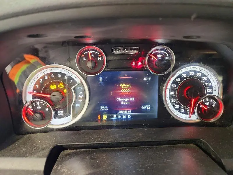 2015 RAM 1500 SLT  