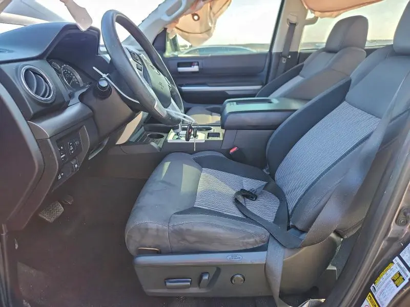 2015 TOYOTA TUNDRA CREWMAX SR5  