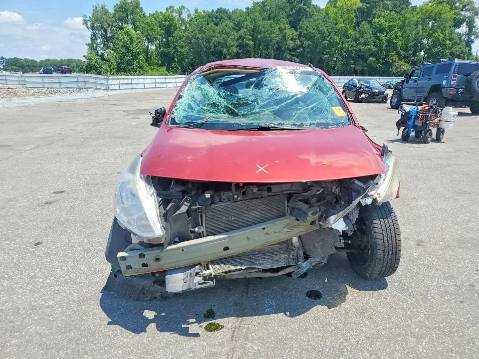2015 NISSAN VERSA 1.6 SV  