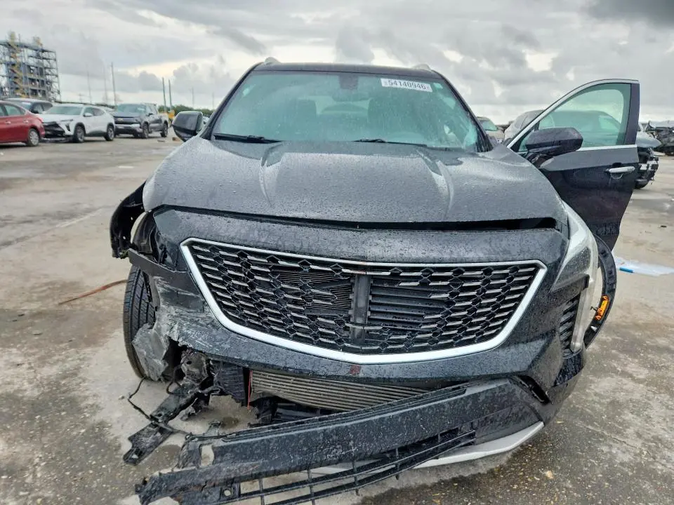 2019 CADILLAC XT4 PREMIUM LUXURY  