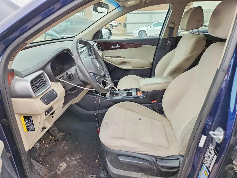 2017 KIA SORENTO LX V6  