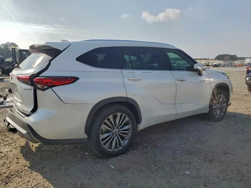 2020 TOYOTA HIGHLANDER HYBRID PLATINUM  