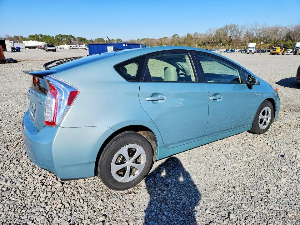 2015 TOYOTA PRIUS   
