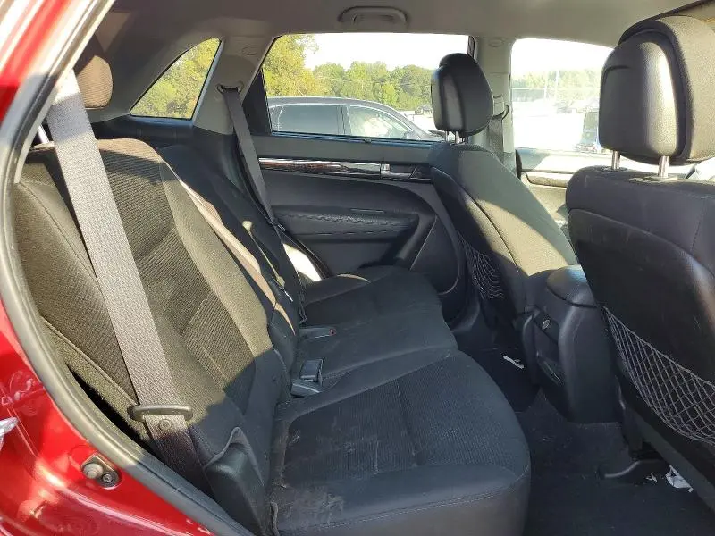 2014 KIA SORENTO LX  