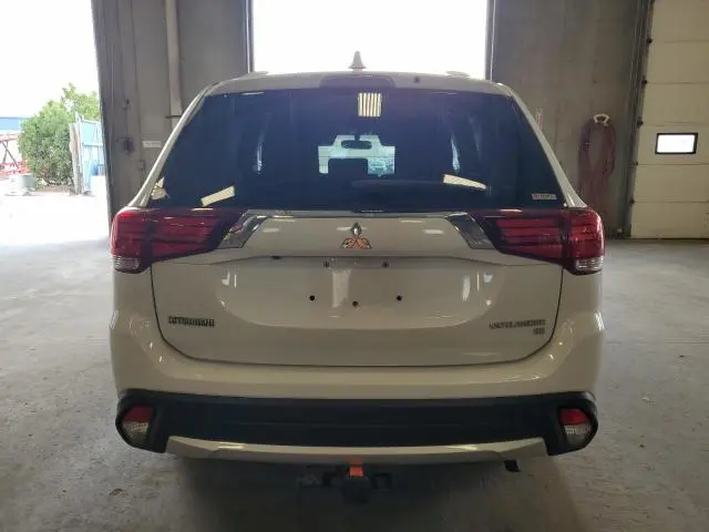 2018 MITSUBISHI OUTLANDER SE  