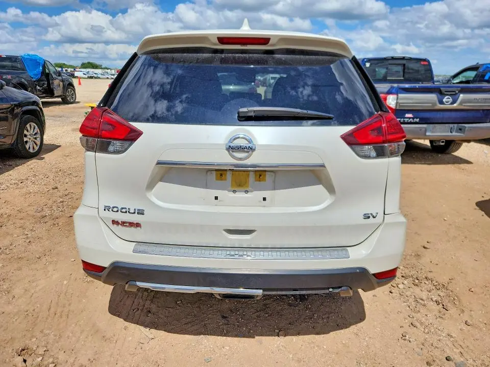 2017 NISSAN ROGUE SV  