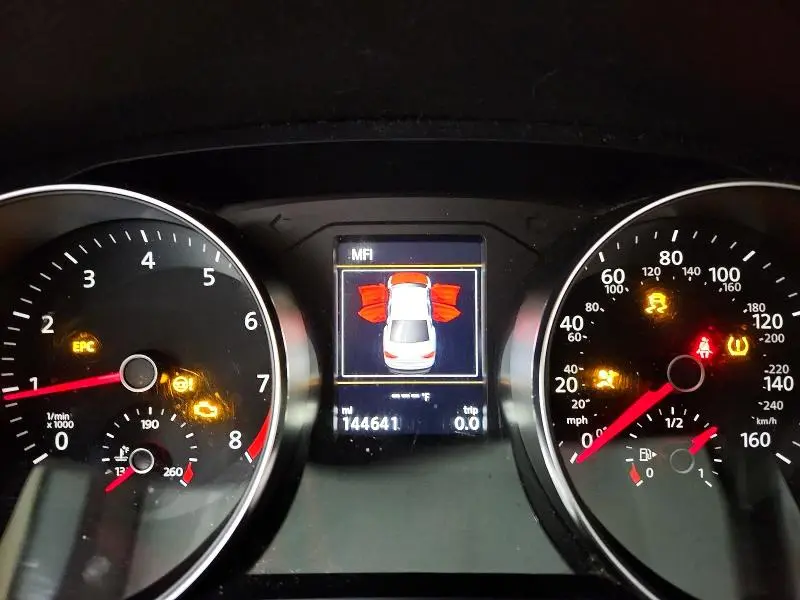 2017 VOLKSWAGEN PASSAT SE  