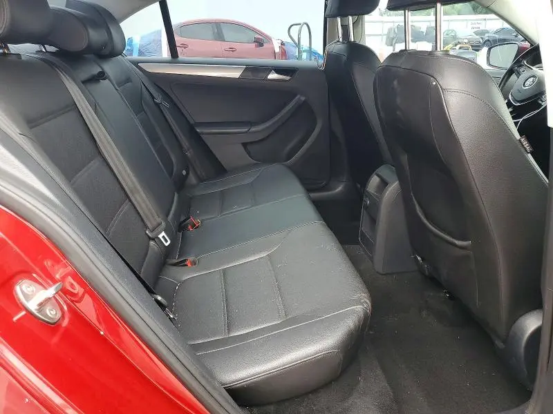 2017 VOLKSWAGEN JETTA SE  