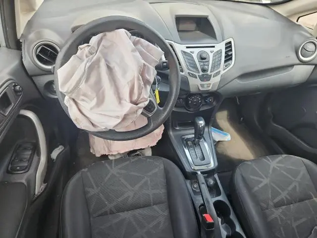 2013 FORD FIESTA SE  