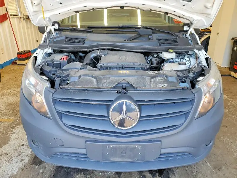 2022 MERCEDES-BENZ METRIS   