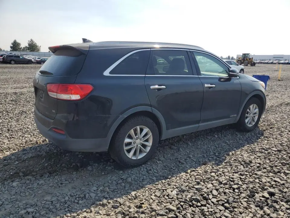 2016 KIA SORENTO LX V6  