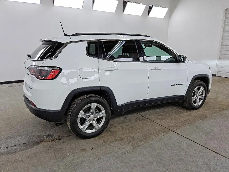 2023 JEEP COMPASS LATITUDE  
