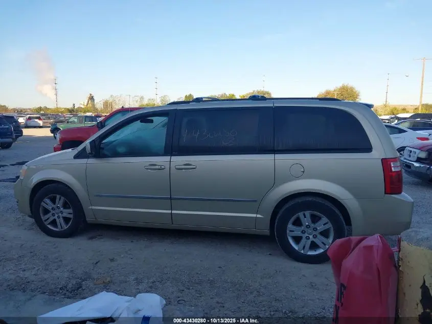 2010 DODGE GRAND CARAVAN CREW