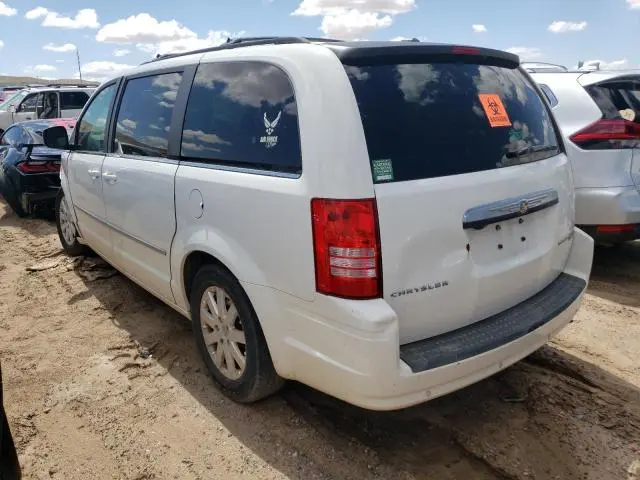 2010 CHRYSLER TOWN & COUNTRY TOURING PLUS  