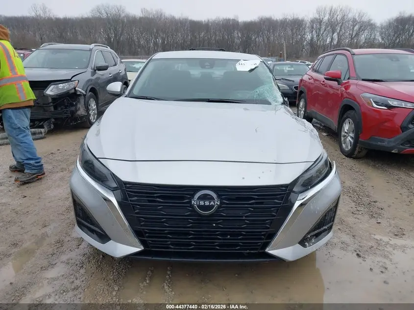 2023 NISSAN ALTIMA SV FWD