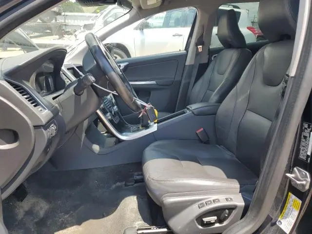 2016 VOLVO XC60 T6 PLATINUM  