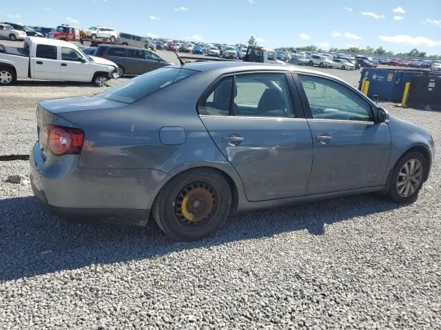 2010 VOLKSWAGEN JETTA SE  
