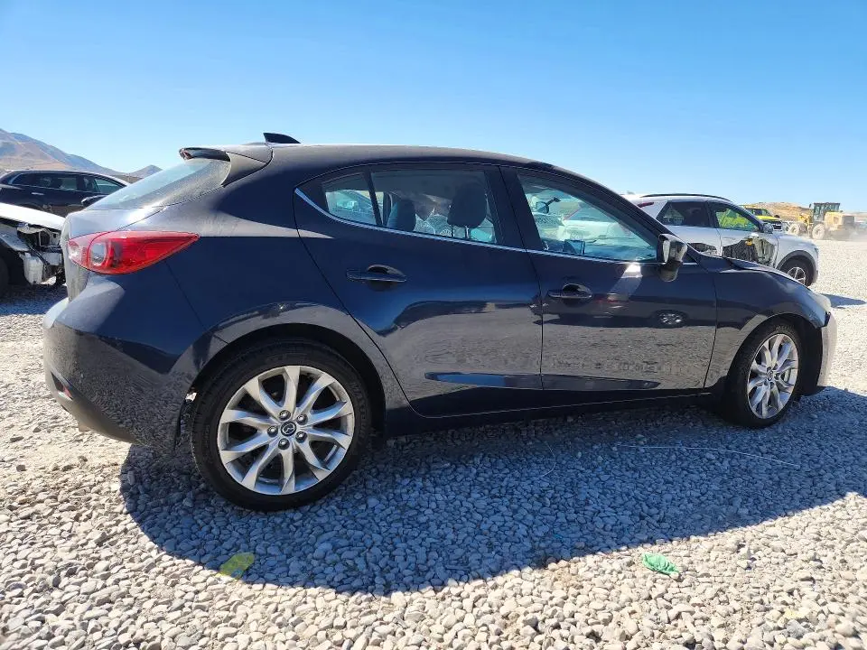 2015 MAZDA 3 TOURING  