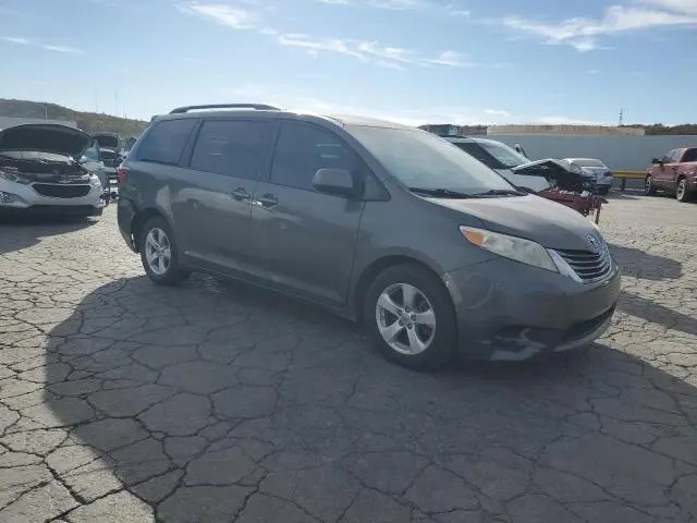 2015 TOYOTA SIENNA LE  