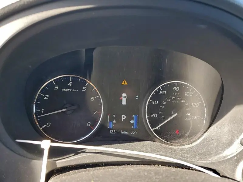 2018 MITSUBISHI OUTLANDER ES  