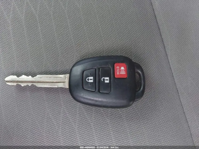 2016 TOYOTA TACOMA SR V6