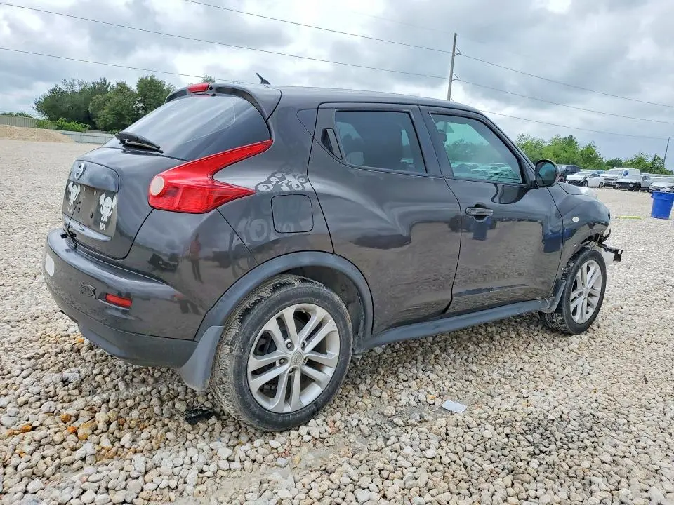 2011 NISSAN JUKE S  