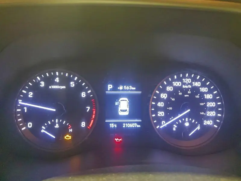 2020 HYUNDAI TUCSON SE  