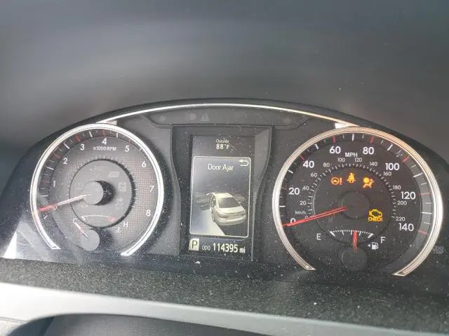 2016 TOYOTA CAMRY LE  