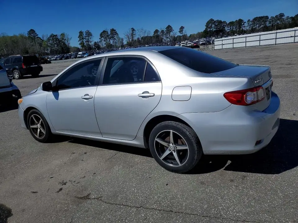2013 TOYOTA COROLLA LE  