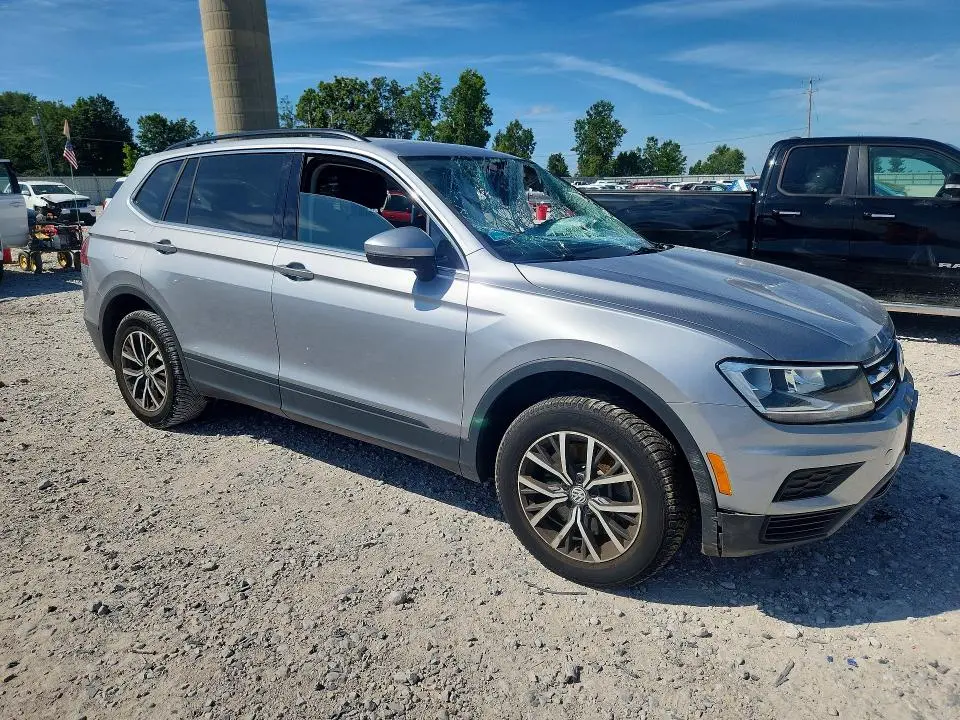 2019 VOLKSWAGEN TIGUAN SE  