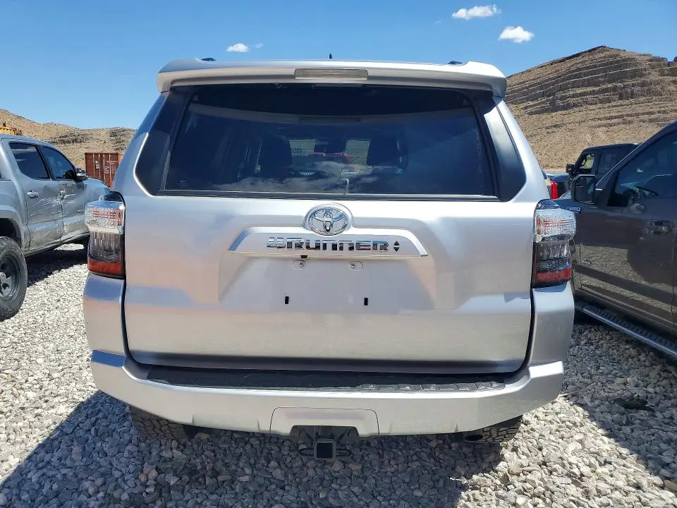 2024 TOYOTA 4RUNNER SR5 PREMIUM  