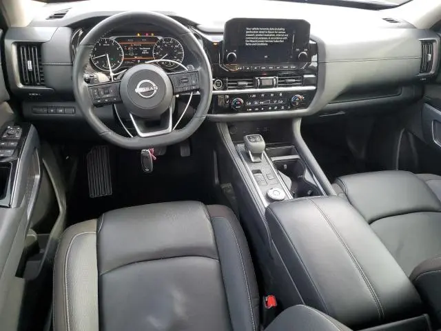 2023 NISSAN PATHFINDER SL  