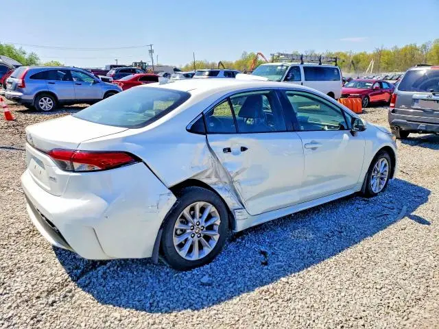 2022 TOYOTA COROLLA XLE  