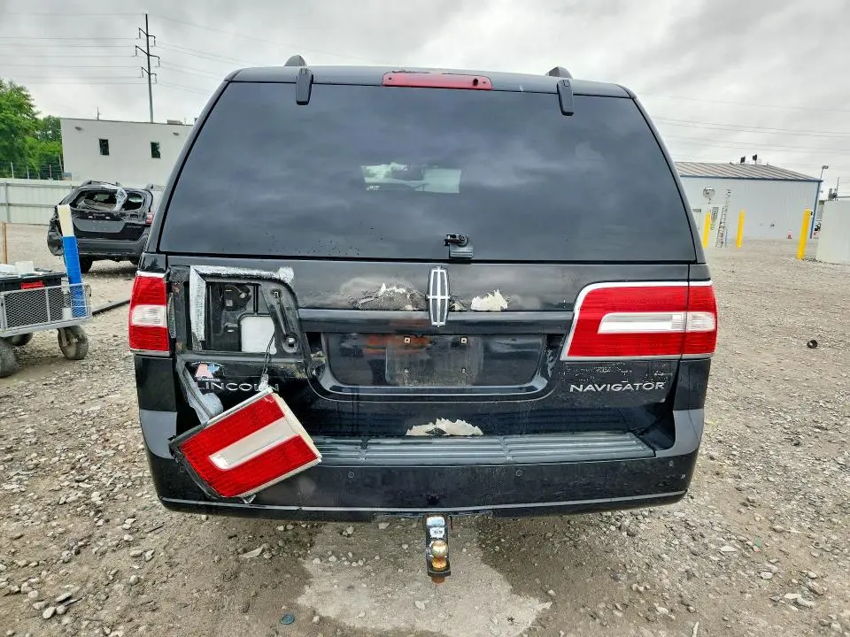 2010 LINCOLN NAVIGATOR   