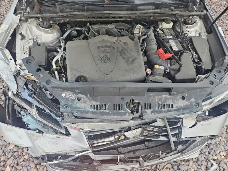 2019 TOYOTA AVALON LIMITED  