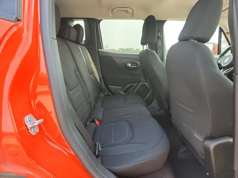 2019 JEEP RENEGADE LATITUDE  