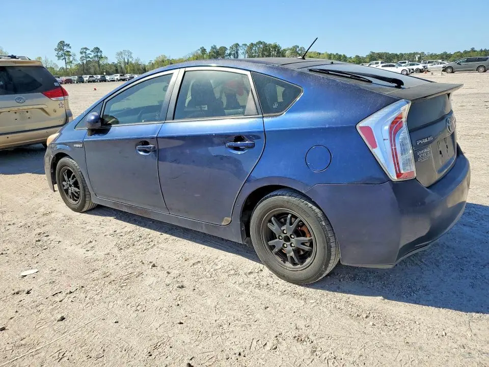 2013 TOYOTA PRIUS TWO  