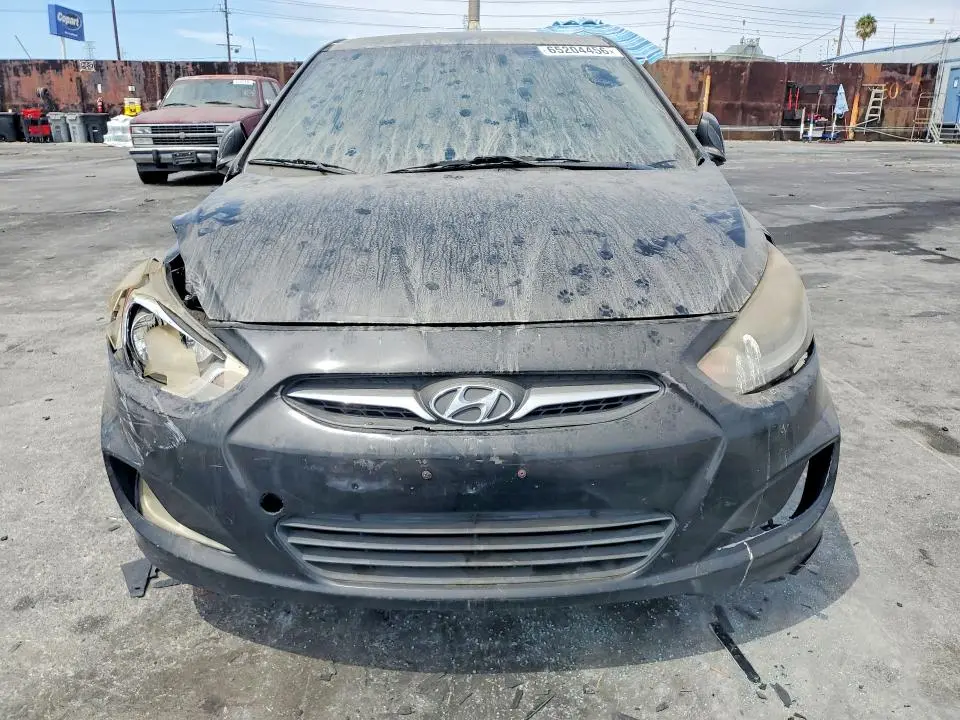 2013 HYUNDAI ACCENT SE  