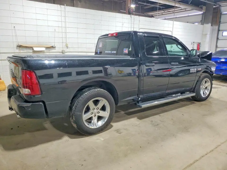 2014 RAM 1500 ST  