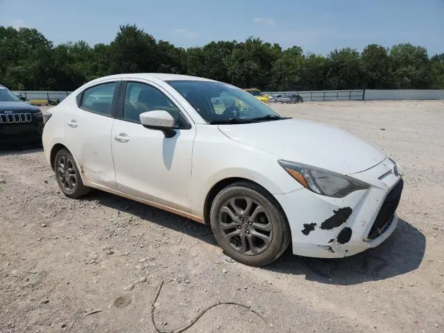 2019 TOYOTA YARIS L  