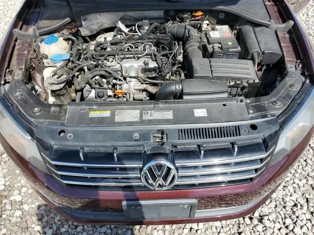 2013 VOLKSWAGEN PASSAT SE  