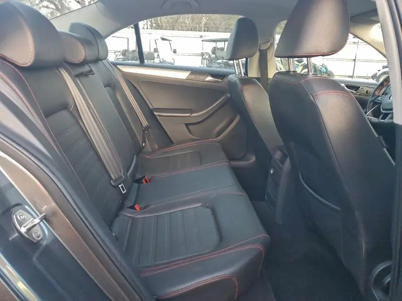 2015 VOLKSWAGEN JETTA BASE  