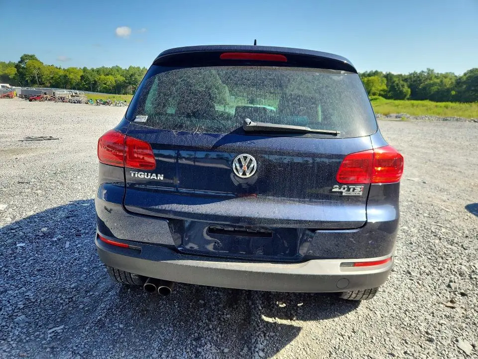 2014 VOLKSWAGEN TIGUAN S  