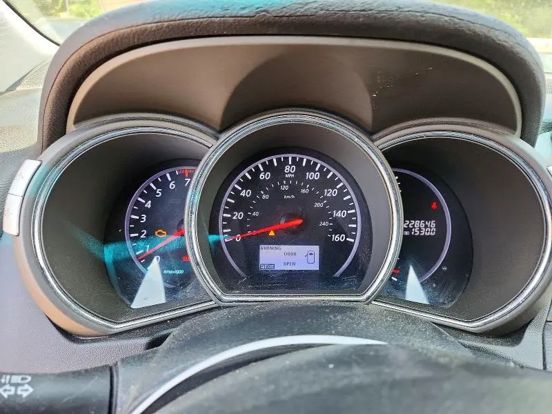 2012 NISSAN MURANO S  