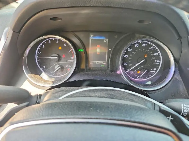 2018 TOYOTA CAMRY SE  