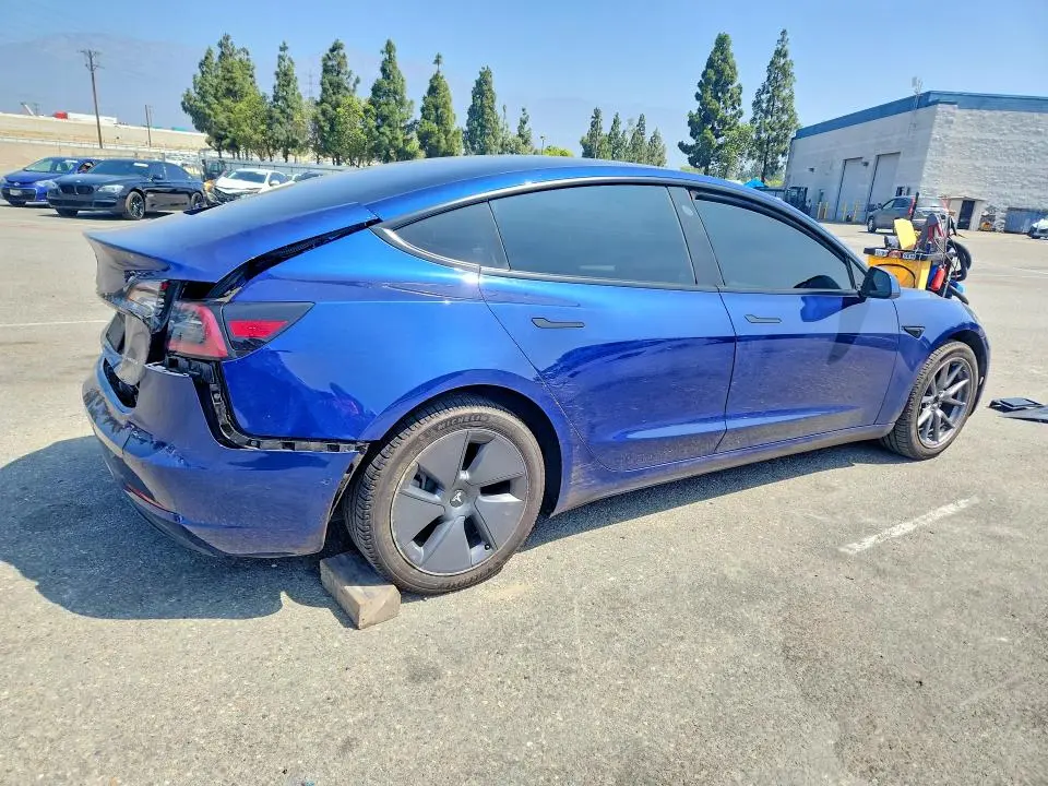 2022 TESLA MODEL 3   