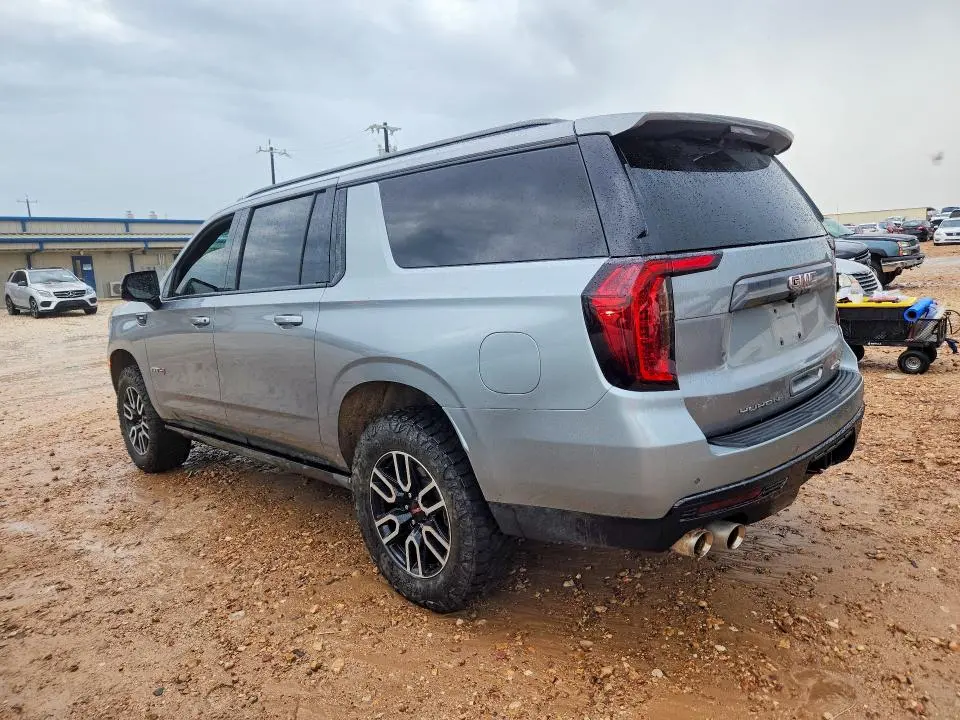 2024 GMC YUKON XL K1500 AT4  