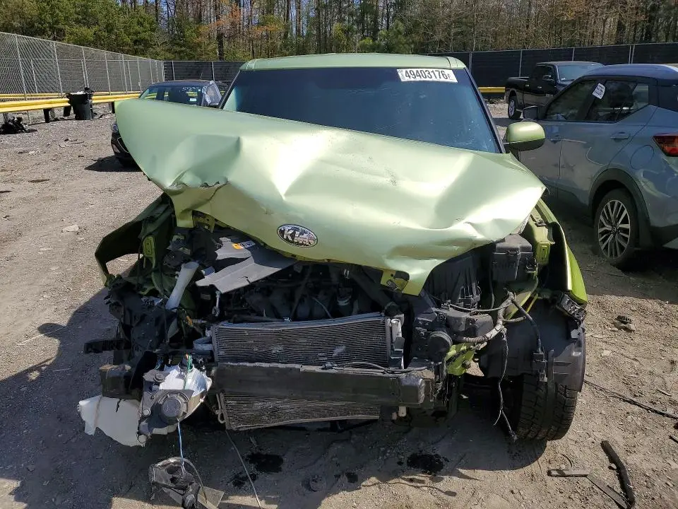 2015 KIA SOUL +  