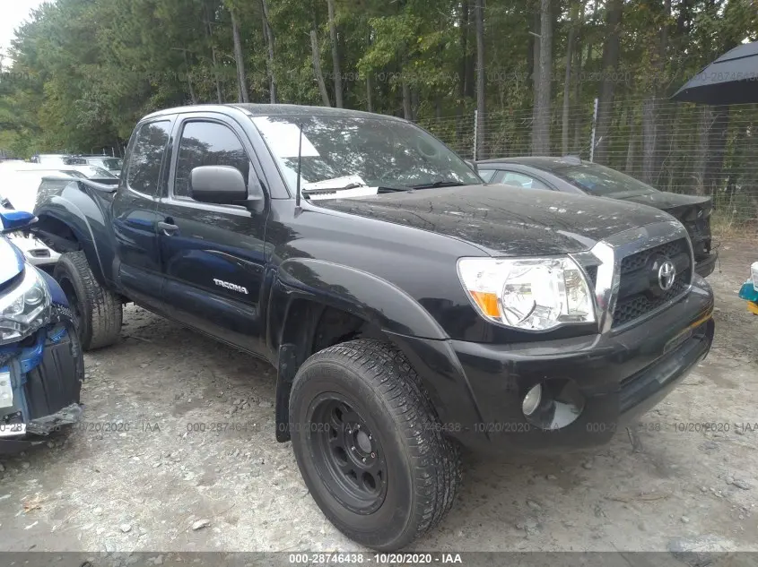 2011 TOYOTA TACOMA 