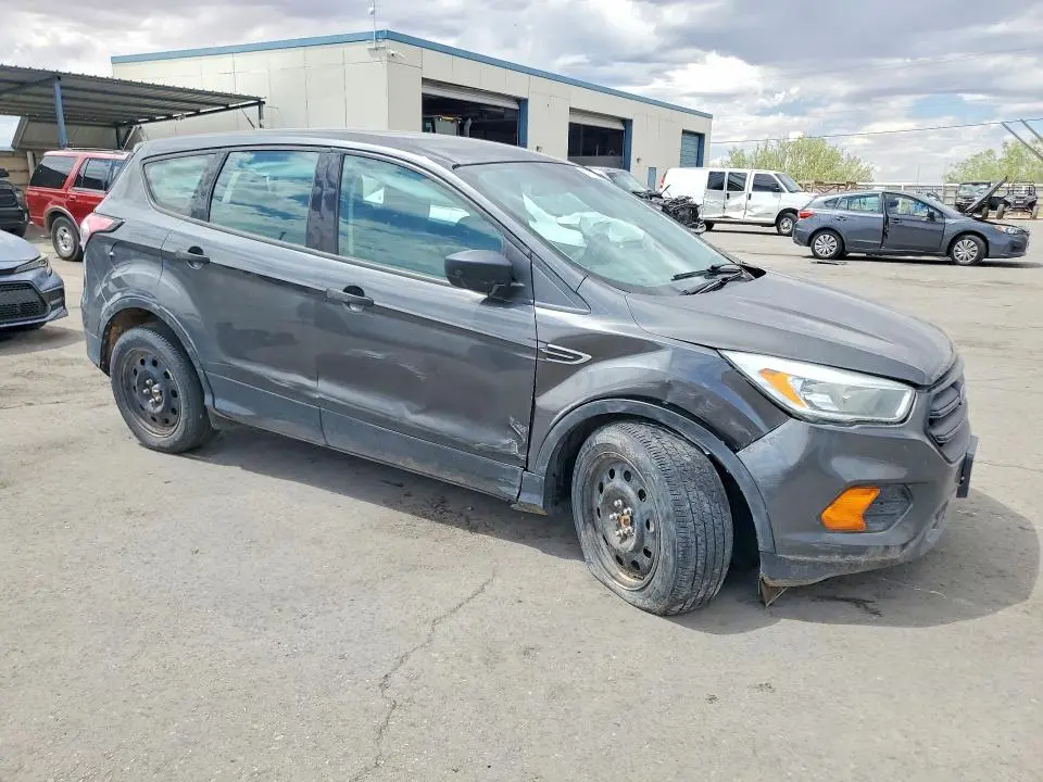 2017 FORD ESCAPE S  
